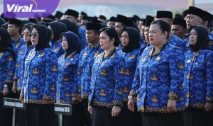 Ratu Dewa Tepati Janji, Lantik 3932 ASN Kota Palembang. Foto : viralsumsel.com /nto