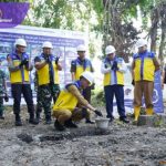 H. Muchendi Eksekusi Program Prioritas, Perbaiki Rumah Tidak Layak Huni. Foto : viralsumsel.com /zep