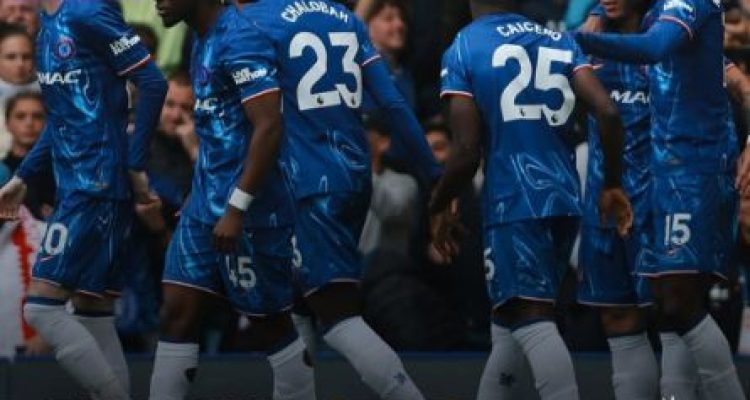 Liga Primer: Chelsea Tumbangkan Liverpool 3-1: Gol Cepat, Blunder, dan Penalti Warnai Duel Panas di Stamford Bridge. foto : igchelsea