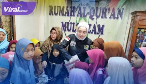 Senator Hj. Eva Susanti Kunjungi Rumah Al-Qur’an Multazam, Dukung Pendidikan Spiritual Generasi Muda. Foto : viralsumsel.com /no