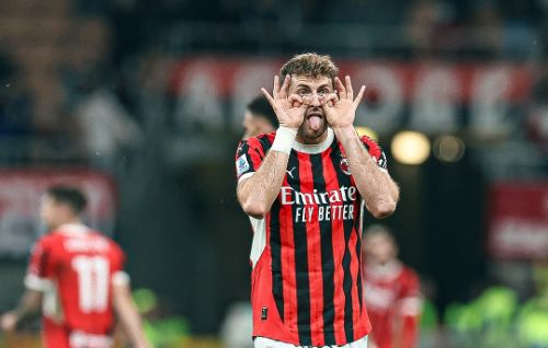 Final Coppa Italia 2025: Prediksi Skor Milan vs Bologna, Duel Penentu di Olimpico. Foto : igmilan
