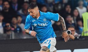 Prediksi Skor & Susunan Pemain : Napoli Butuh Satu Kemenangan Lagi untuk Scudetto Keempat. Foto : ignapoli