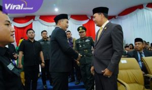 Hadiri Puncak HUT Lahat ke-156, Wabup Muba Rohman dan Ketua DPRD MUBA Sampaikan Ucapan Selamat. Foto : viralsumsel.com /dev