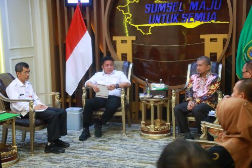 Gubernur Sumsel Herman Deru dan Rektor UNSRI Bahas Kerja Sama Kelembagaan dan Transportasi Mahasiswa. Foto : viralsumsel.com /win