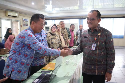 Sekda Edward Candra Tekankan Pentingnya Grand Design Kependudukan dalam Perencanaan Daerah. Foto : viralsumsel.com /win