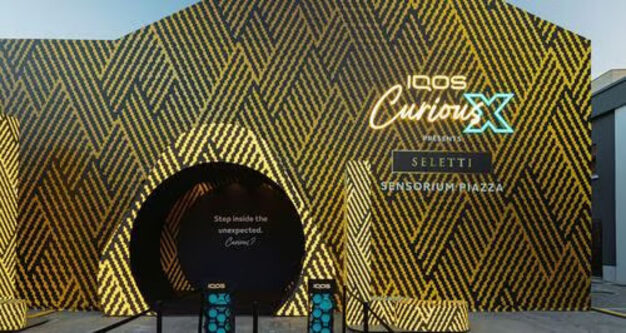 IQOS Berkolaborasi dengan Merek Desain Italia SELETTI: Memperkenalkan 'Curious X: Sensorium Piazza' di Milan Design Week. Foto: viralsumsel.com