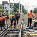 KAI Daop 1 Jakarta Konsisten Tingkatkan Keselamatan Perjalanan KA Lewat Cek Lintas Jalan Kaki. Foto : viralsumsel.com