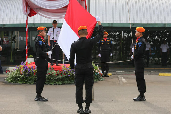 KAI Daop 1 Jakarta Peringati Hari Kebangkitan Nasional ke-117 Apel Gelar Pasukan Digelar di Hall Selatan Stasiun Gambir. Foto : viralsumsel.com