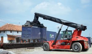 Kinerja Angkutan Barang Terus Melaju, KAI Daop 4 Semarang Catat Pertumbuhan Signifikan Hingga April 2025. Foto : viralsumsel.com