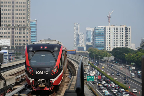 LRT Jabodebek Tembus 104.468 Pengguna. Foto : viralsumsel.com