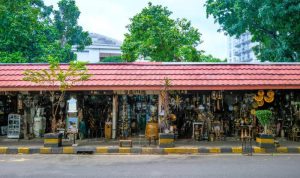 Pasar Barang Antik di Jakarta. Foto: viralsumsel.com