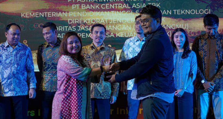 Pelindo Multi Terminal Raih Penghargaan Media Sosial Korporasi (Foto: viralsumsel.com)