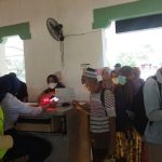 Suasana Stasiun Bojonegoro pada Libur Panjang Waisak 2025. Foto: viralsumsel.com