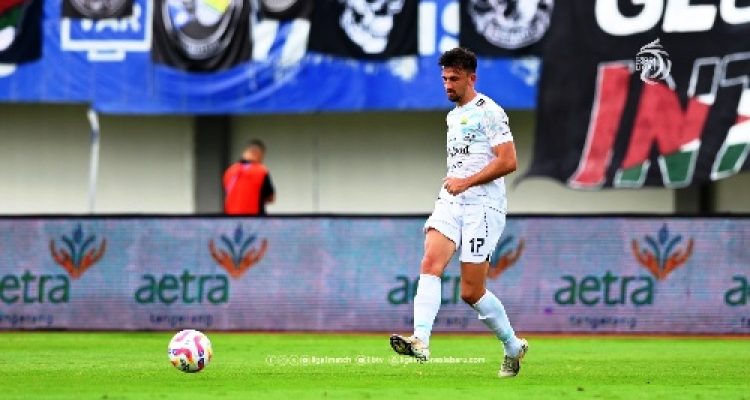 Trofi Pertama Sepanjang Karier, Mateo Kocijan Ukir Sejarah Manis Bersama Persib Bandung. Foto : lib