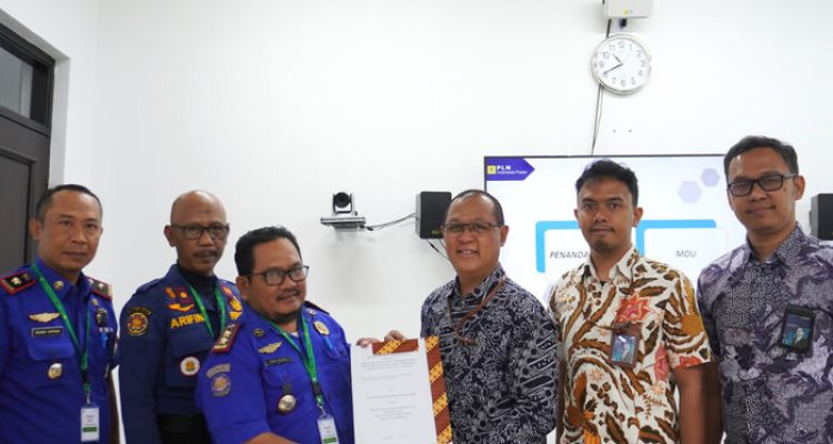 UBP Jatigede Lakukan MOU dengan Bidang Pemadam Kebakaran dan Penyelamatan Kabupaten Sumedang. Foto: viralsumsel.com