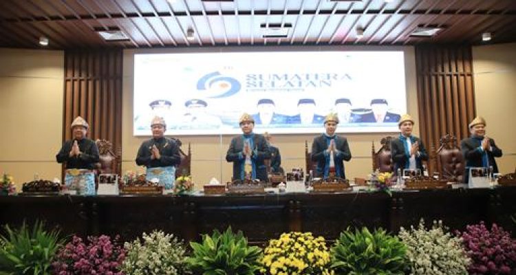 Paripurna HUT ke-79 Provinsi Sumsel, Gubernur Herman Deru Paparkan Capaian Kinerja dan 12 Program Strategis Menuju Sumsel Maju Terus Untuk Semua. Foto : viralsumsel.com /win