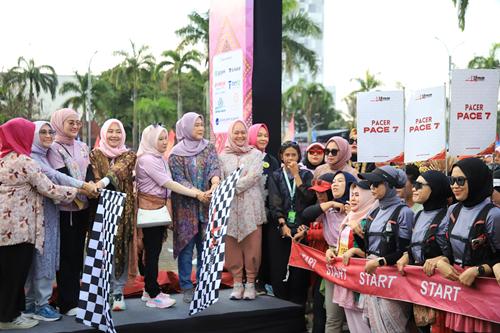 Kebaya Run 2025 Warnai Peringatan HUT ke-79 Sumsel dan Hari Kartini. Foto : viralsumsel.com /win
