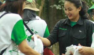 Anak Muda Berprestasi, Maharani Jabat Manajer Setelah Magang di LindungiHutan. Foto: viralsumsel.com