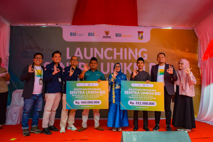 BSI Maslahat Resmikan Sentra UMKM Ikan Air Tawar di Kabupaten Kampar, Riau BSI Maslahat Resmikan Sentra UMKM Ikan Air Tawar di Kabupaten Kampar, Riau. Foto: viralsumsel.com