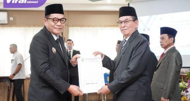 Bupati H M Toha Lantik Sembilan Dewan Pendidikan Kabupaten Muba. Foto : viralsumsel.com /dev