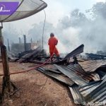 Empat Rumah Ludes Terbakar di Dawas, Respon Cepat Damkar Muba beserta Tim dan Warga Sukses Kendalikan Api. Foto : viralsumsel.com /dev
