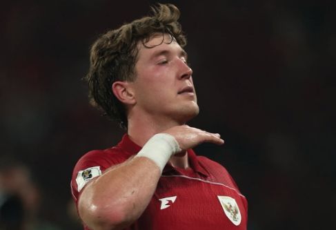 Ole Romeny penyerang Timnas Indonesia selebrasi usai cetak gol ke gawang Timnas China lewat titik penalti. Foto : pssi