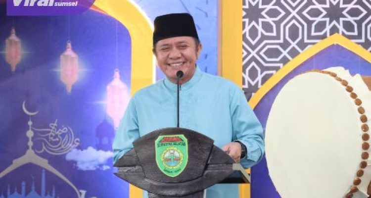 Shalat Idul Adha Berjamaah di Griya Agung, Gubernur Herman Deru Tekankan Semangat Berkurban dan Silaturahmi. Foto : viralsumsel.com /win