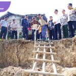 Wakil Bupati Muba Rohman Tinjau Lokasi Longsor di Sanga Desa. Foto : viralsumsel.com /dev