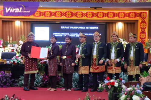 Peringati Hari Jadi Kota Palembang, Pemkot Palembang Gelar Pasar Murah. Foto : viralsumsel.com /ril