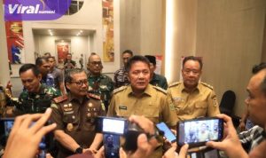 Gubernur Herman Deru Tegaskan Kesetaraan: Non-ASN Kini Bisa Kenakan Seragam Kuning Khaki
