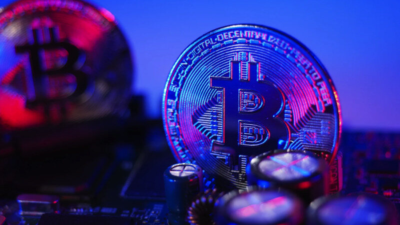 Kenaikan Minyak Bisa Jadi Kunci Bitcoin Tembus $119K? Simak Analisisnya! Foto: viralsumsel.com