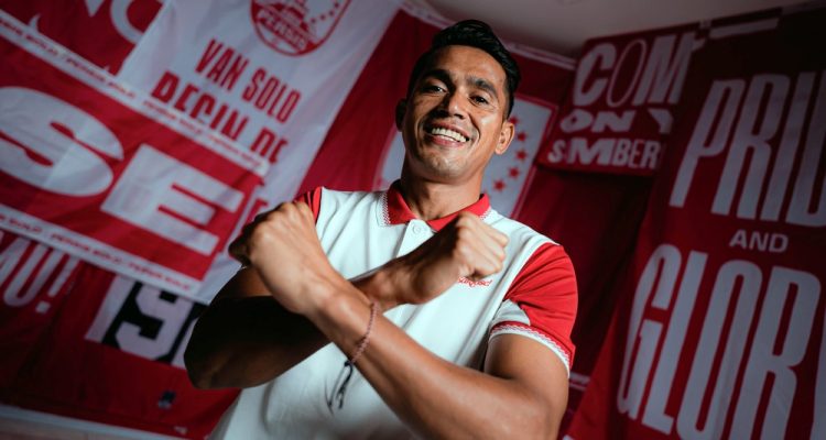 Resmi Gabung Persis Solo, Sidik Saimima Janji Tampilkan Totalitas di Lini Tengah