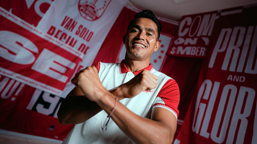Resmi Gabung Persis Solo, Sidik Saimima Janji Tampilkan Totalitas di Lini Tengah