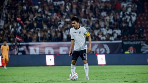 Paulo Sitanggang Resmi Gabung Madura United, Tambal Kebutuhan Gelandang Jelang Musim 2025/26