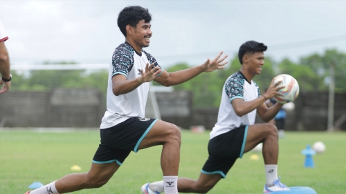 PSM Makassar Perbaiki Lapangan Latihan Stadion Kalegowa Jelang Musim Baru Liga 1