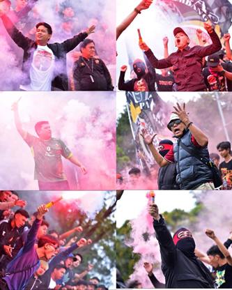 Supporter-Sriwijaya-FC-Latihan-Perdana Suporter Sriwijaya FC Tetap Setia di Latihan Perdana: Bukti Cinta Tak Bersyarat untuk Laskar Wong Kito