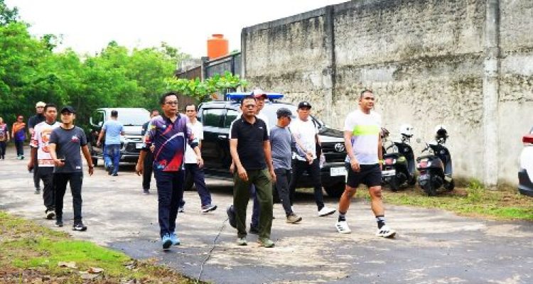Wali Kota Prabumulih Ajak Masyarakat dan Aparatur Sipil Negara Berolahraga Bersama di Stadion Talang Jimar. Foto : viralsumsel.com /man