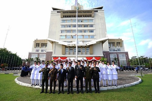 Wali Kota Prabumulih Pimpin Apel Peringatan Hari Lahir Pancasila: Serukan Penguatan Nilai Kebangsaan di Era Modern. Foto : viralsumsel.com /man