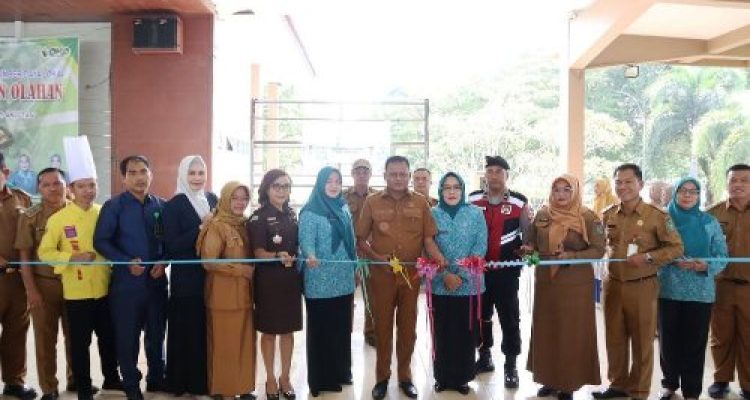 15 Kelompok Wanita Tani Adu Kreasi Olahan Jagung di Prabumulih, Wali Kota Apresiasi Inovasi Lokal. Foto : viralsumsel.com /man