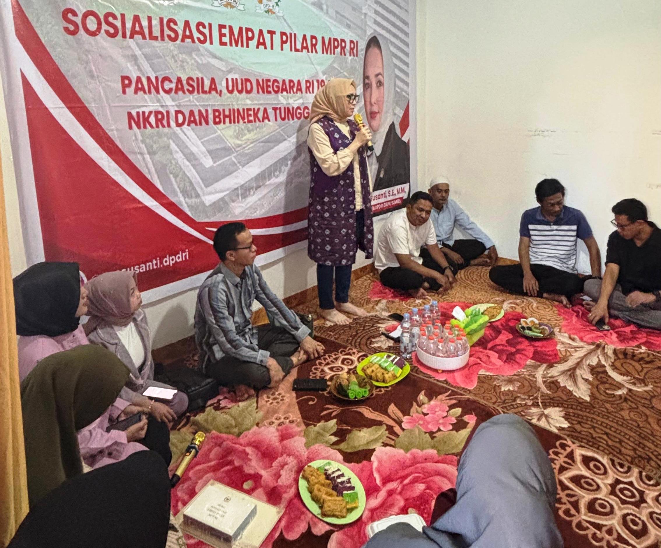 Hj. Eva Susanti Sosialisasikan Empat Pilar MPR RI Bersama Emak-emak Komunitas SSB Palembang