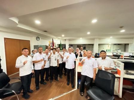 Sekda Sumsel Edward Candra Sidak OPD Usai Lebaran, Pastikan Pelayanan Publik Tetap Optimal