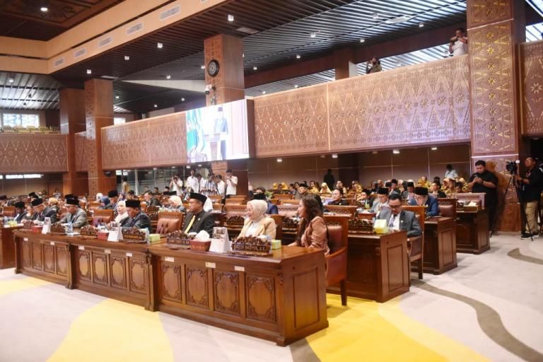 DPRD Sumsel Gelar Rapat Paripurna XI : Agenda Penyampaian Rekomendasi DPRD Terhadap LKPJ Gubernur Sumsel Tahun Anggaran 2024. Foto : viralsumsel.com 