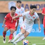 Nguyễn Hiểu Minh Gemilang, Vietnam Libas Laos 3-0 di Laga Perdana Grup B
