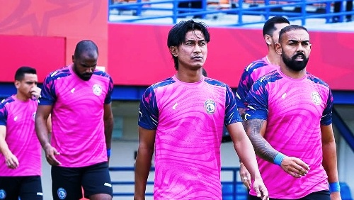 Arema FC Fokus Tingkatkan Fisik Pemain Jelang BRI Super League 2025/26
