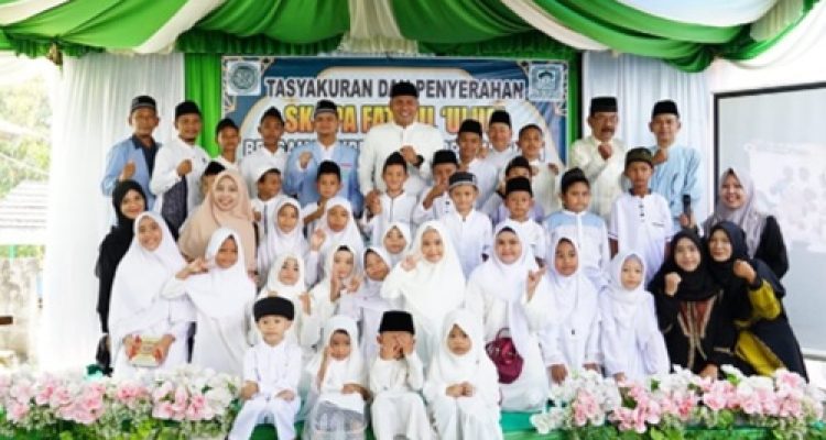 Wawako Franky Nasril Hadiri Tasyakuran dan Penyerahan SK TPA Fathul Ulum, Perkuat Sinergi Pembinaan Keagamaan Anak