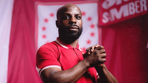 Fuad Sule Resmi Gabung Persis Solo, Siap Hadapi Tantangan Baru di Liga Indonesia