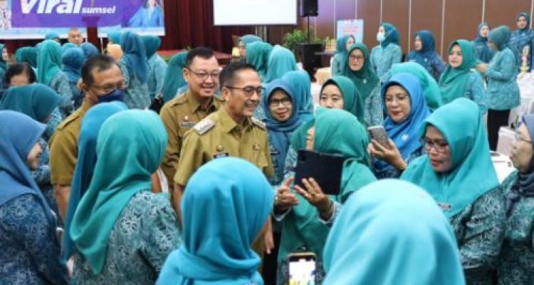 Buka Sosialisasi 'Aku Hatinya PKK', Ratu Dewa Ajak ASN Tanam Sayur dan Ternak Ikan di Rumah