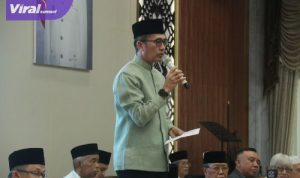 Wali Kota Palembang Ratu Dewa turut hadir serta menyampaikan rasa duka yang mendalam atas kepergian KH Mal An Abdullah.