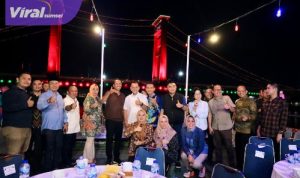 Nikmati Keindahan Ampera Dengan Musi Cruise, Pemkot Palembang Dipuji Menteri Hukum RI