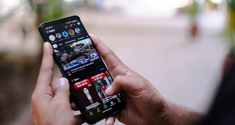 Jumlah Subscribers Jadi Tantangan Bagi Kreator YouTube. Foto: viralsumsel.com